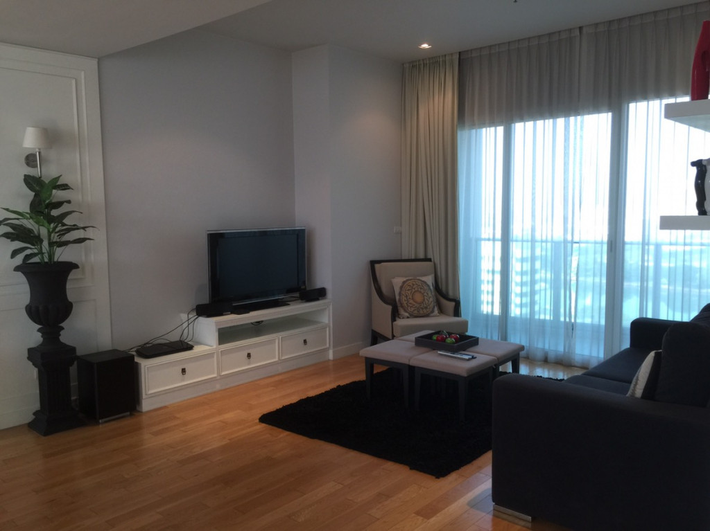 For Rent Bangkok Condo Millennium Residence Sukhumvit 20 BTS Asok MRT Sukhumvit BRE1645