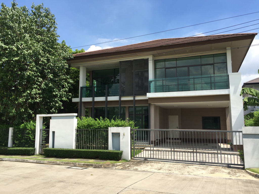 For Sale and Rent Bangkok House Setthasiri Onnut - Srinakarindra Rama 9 Prawet BRE9595