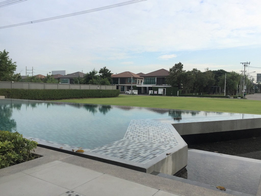 For Sale and Rent Bangkok House Setthasiri Onnut - Srinakarindra Rama 9 Prawet BRE9595