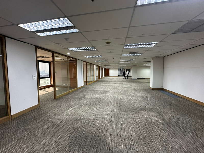 Bangkok Office  Rama 4 BTS Ekkamai BRE23362