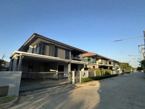 setthasiri-wongwaen-lamlukka-house-review