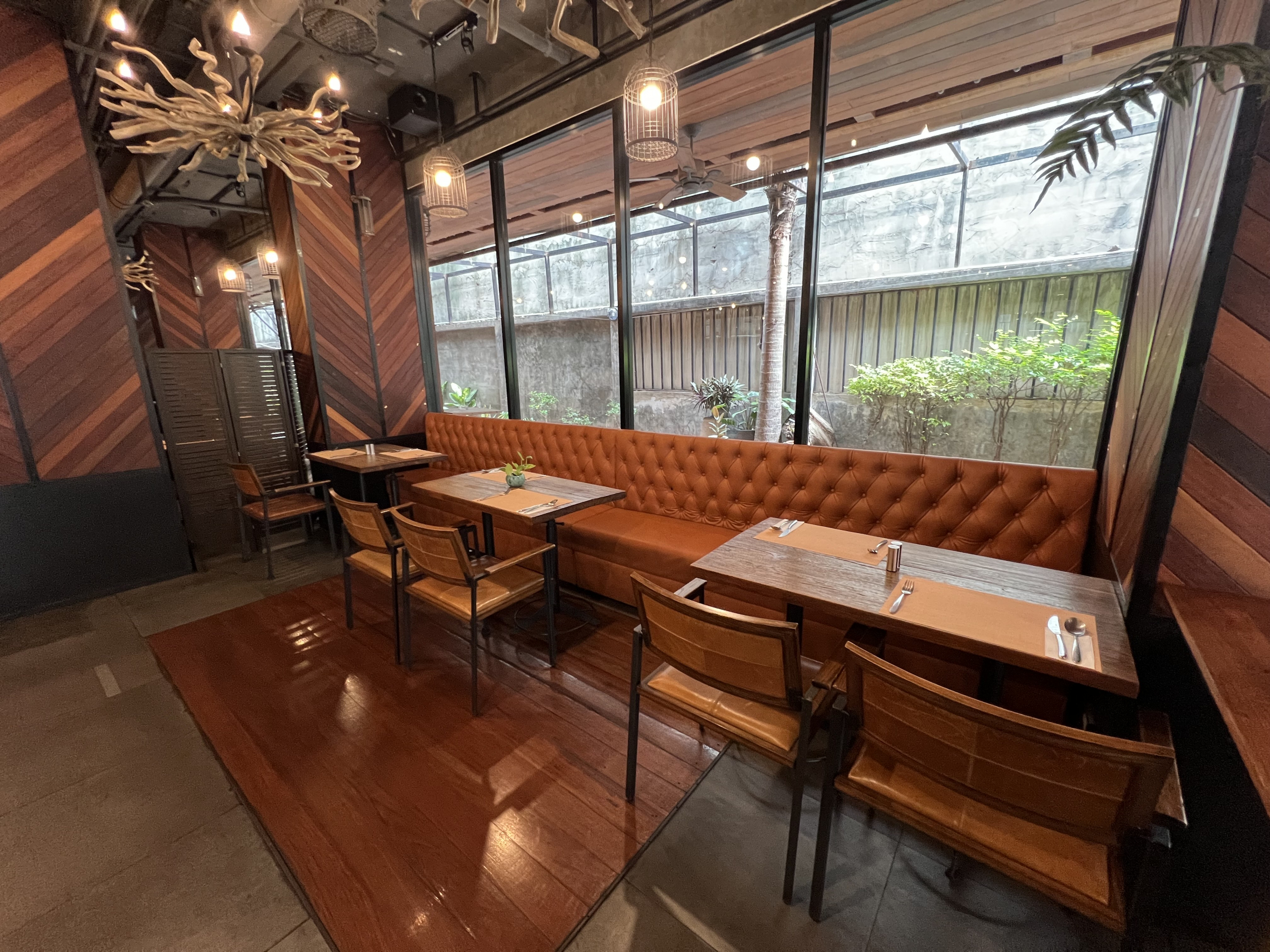 9ECCA46E-B2C4-4C93-8588-2159C02B14A3