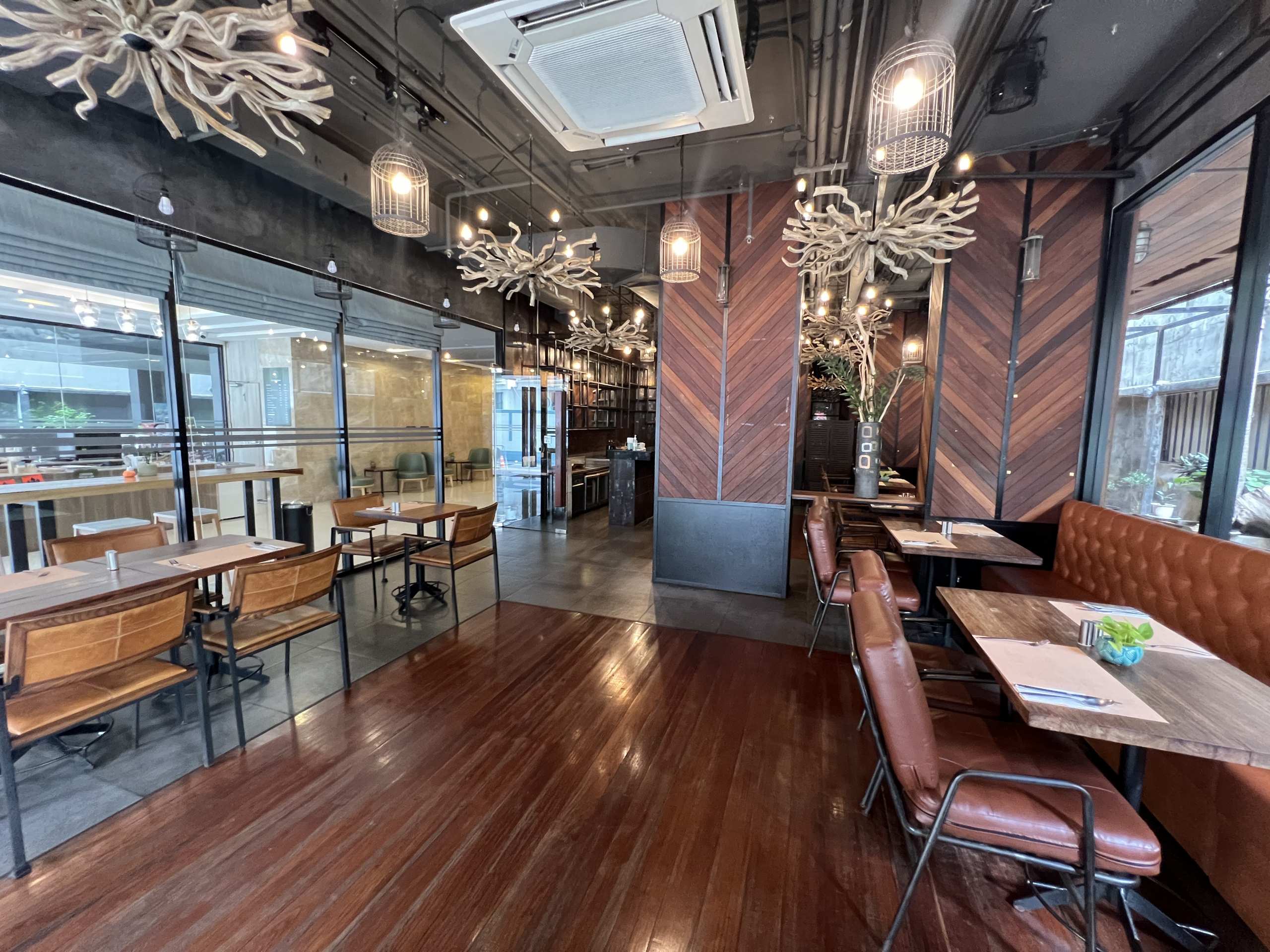 D64566EA-1027-49E9-91F9-12EC23A1A983