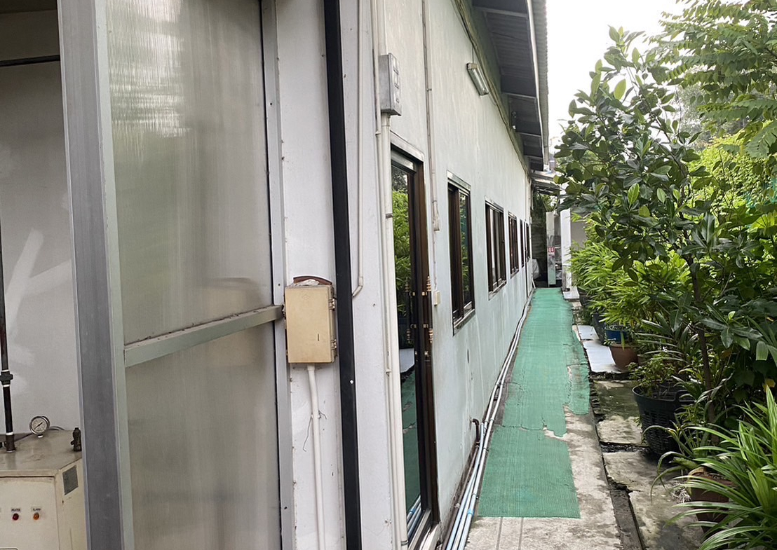 55583461-90BA-4F03-A117-3402B012AF48