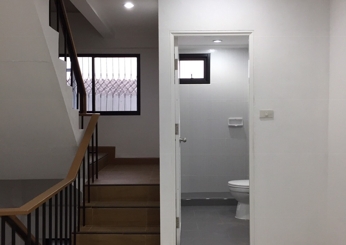 line_oa_chat_251030_111813_group_5