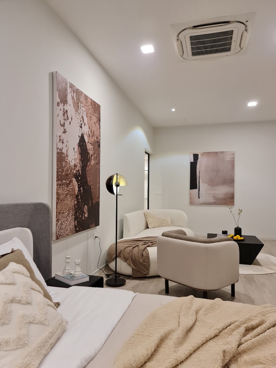 line_oa_chat_251031_135205_group_7