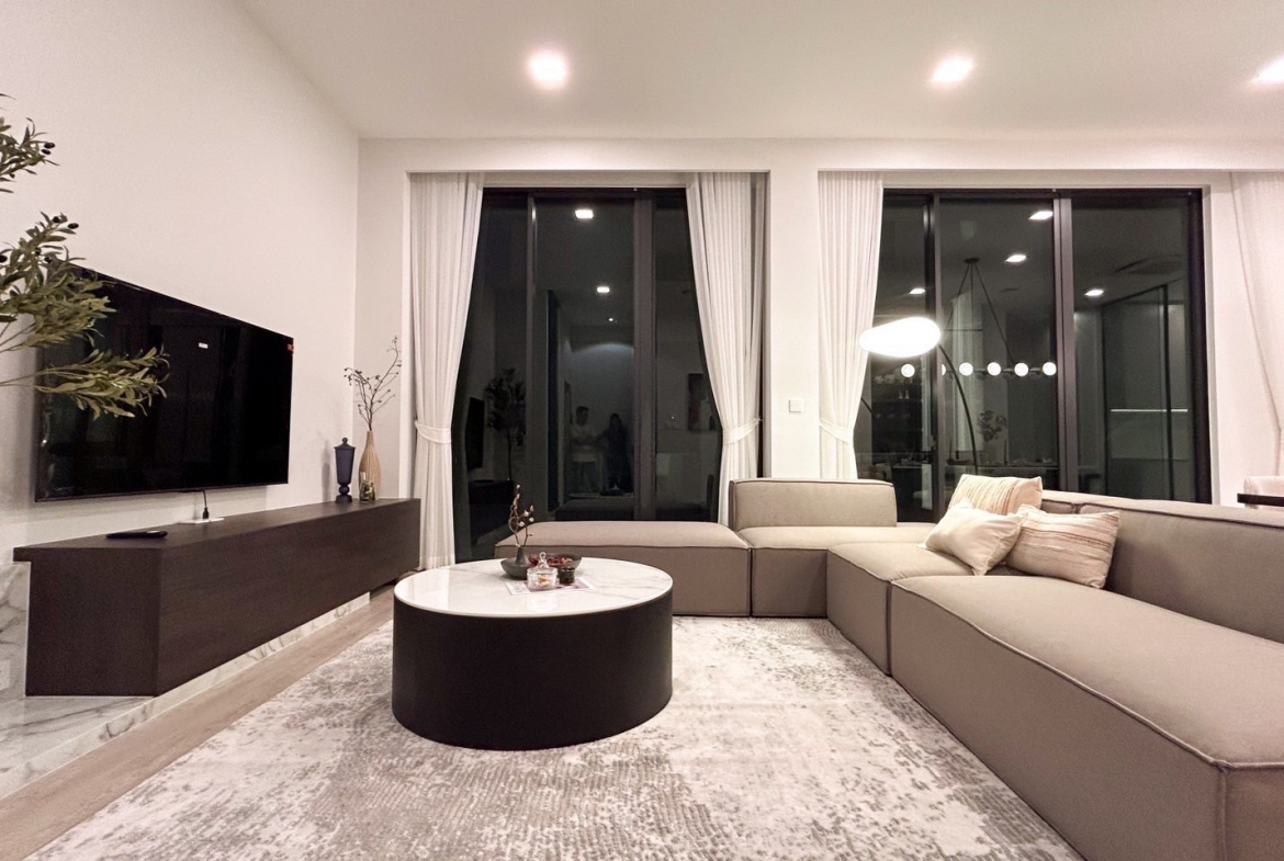 line_oa_chat_251031_135215_group_8