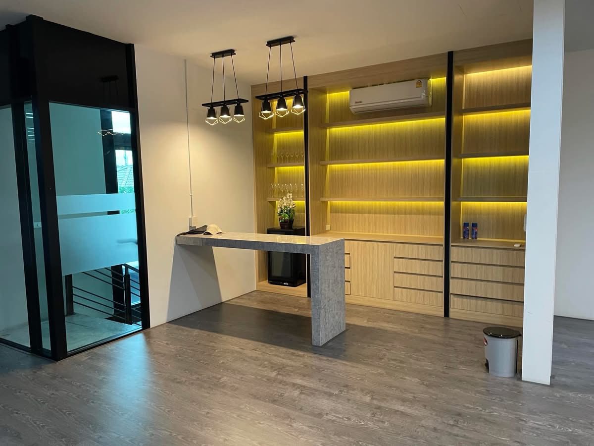 573530222_1197750439076582_2062928137349333536_n