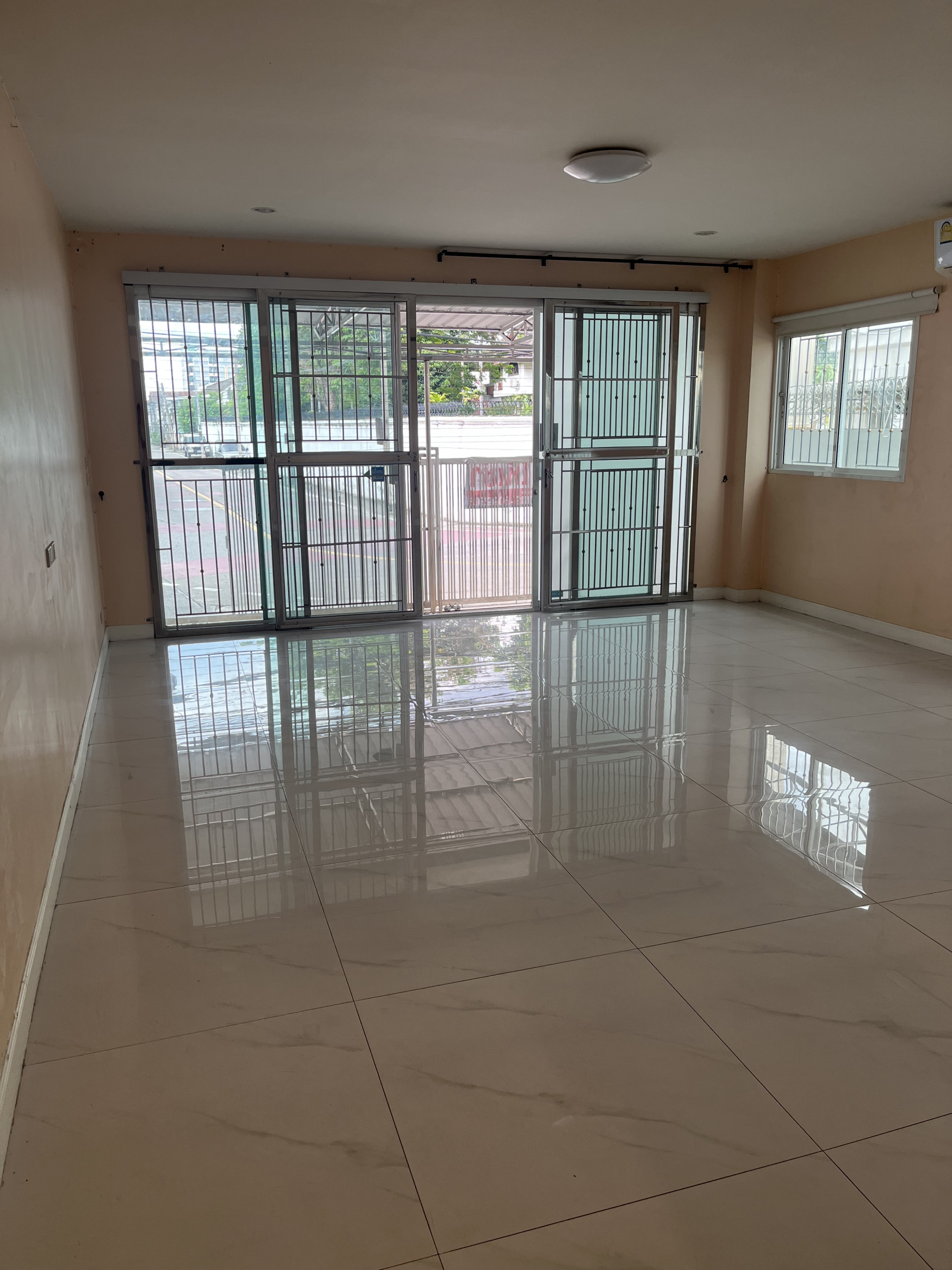 891D6F36-4783-49AA-AA55-9D7C74D06776