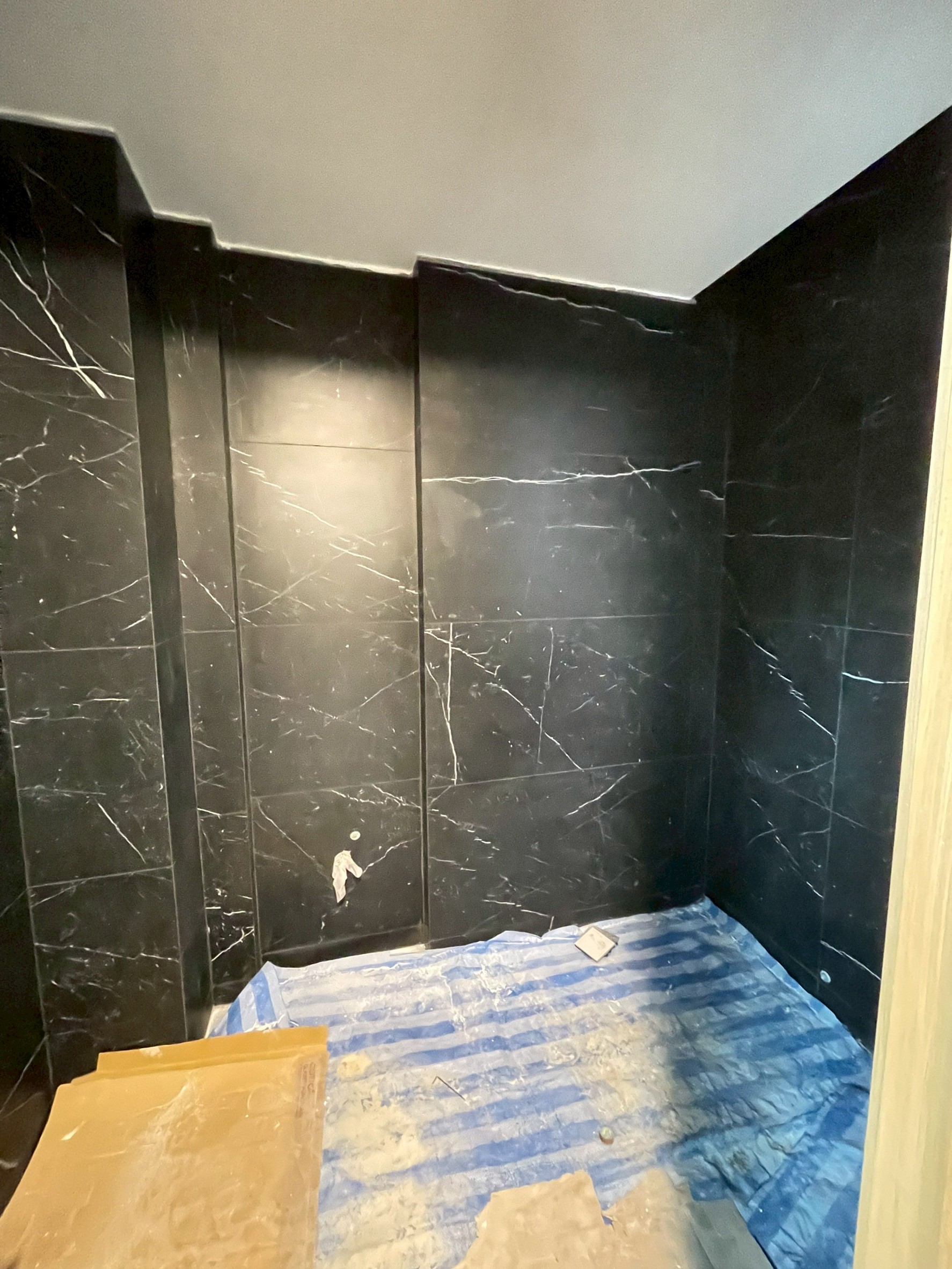 LINE_ALBUM_41168_251104_77