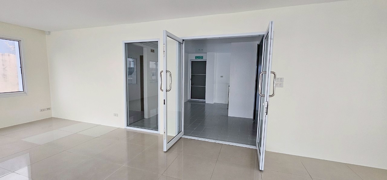 LINE_ALBUM_Picture_251105_8