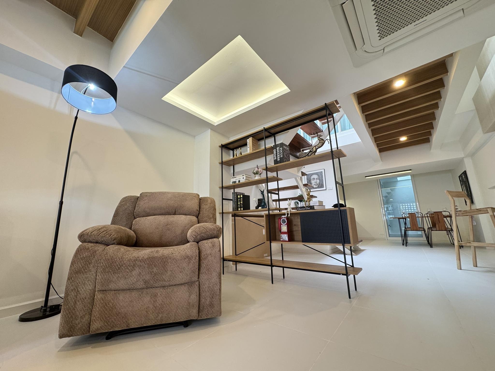 595615658_1469645560800808_2624886632460507384_n