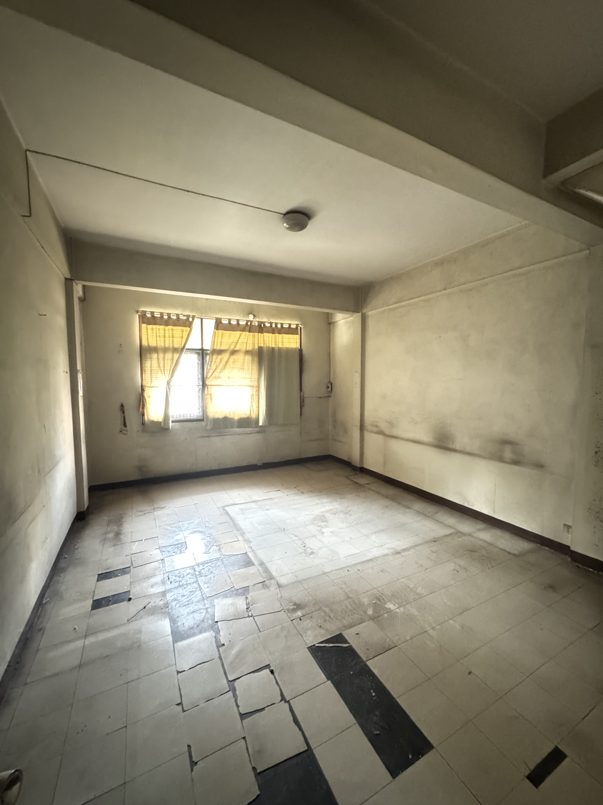 BAB2530A-1B9A-4FBA-A171-3B43B8C45421